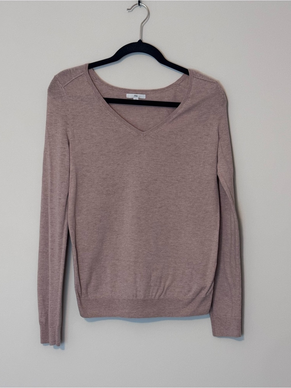 Gap Taupe Lightweight Wool-Blend V-Neck Sweater Medium